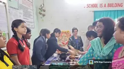 जिला मुख्यालय मोहला में आयोजित प्रवेशोत्सव में मुंडा जनजाति की संस्कृति की झलक, धरती आबा अभियान को मिला मंच