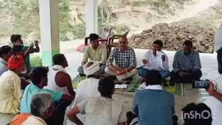 बेनीपट्टी: बेनीपट्टी एसडीओ ने मतदाता सूची पुनरीक्षण कार्य हेतु कई गांवों के टोले-मुहल्लों का दौरा किया