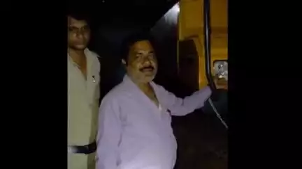 सक्ती जिले में रेत के अवैध परिवहन और उत्खनन के मामले में 6 ट्रैक्टर और 1 चेन माउंटेन किया गया जब्त