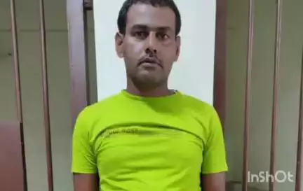 କଟକ ପୌରାଞ୍ଚଳ: ସିଏନଜି ବୋଝେଇକରି ଏକ ଆଇଚର ଗାଡି ଧକ୍କାରେ ବିଦ୍ୟାଧରପୁର ପୁରୁଣା ଥାନା ସମ୍ମୁଖରେ ବାଇକ ଚଳକଙ୍କ ମୃତ୍ୟୁ