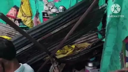 हुज़ूर: भोपाल: तेज बारिश से मकान ढहा, पीड़ित परिवार को भारी नुकसान