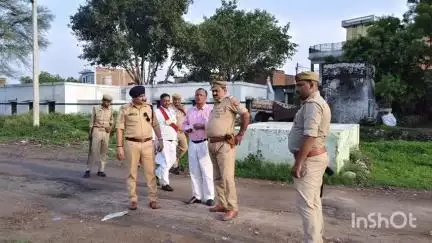 मंझनपुर: मोहर्रम पर्व को लेकर प्रशासन सतर्क, थाना पश्चिम शरीरा में अधिकारियों ने रूट और कर्बला का किया निरीक्षण