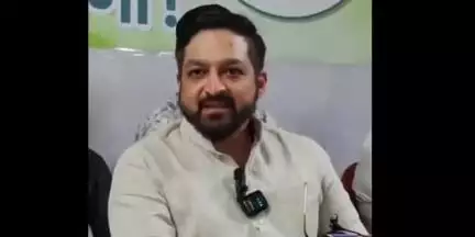 उत्तर सोलापूर: सोलापुरात अनेक मुद्दे आहेत, त्यावर महानगर पालिकेची निवडणूक लढवणार: एमआयएम पक्षाचे नेते फारुक शाब्दी...