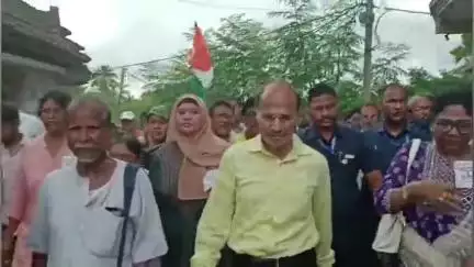 কালীগঞ্জ: মোলান্দিতে বোমা হামলায় নিহত তামান্নার পরিবারের সঙ্গে সাক্ষাৎ করলেন প্রদেশ কংগ্রেসের প্রাক্তন সভাপতি অধীর রঞ্জন চৌধুরী