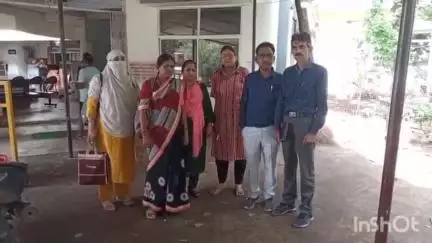 विदिशा नगर: पेढ़ी स्कूल के सामने अतिक्रमणकारी ने प्रधानाध्यापिका से की बदसलूकी, स्टाफ के साथ कोतवाली में शिकायत दर्ज