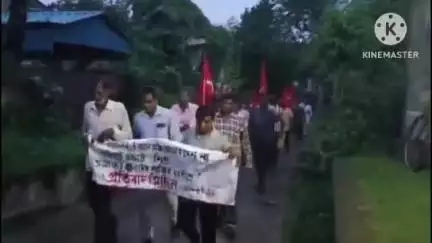 বিষ্ণুপুর: তাম্মানার খুনিদের অবিলম্বে গ্রেফতার করে দৃষ্টান্তমূলক শাস্তির দাবিতে নপাড়া এলাকায় বামফ্রন্টের পক্ষ থেকে প্রতিবাদ মিছিল