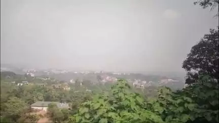 हमीरपुर: हमीरपुर के वार्ड नंबर 11 में जेठ ने बुलट मोटरसाइकिल की टक्कर गेट पर मारी, भाभी को दी गालियां और जान से मारने की धमकी