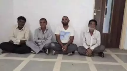 તાલાળા: તાલાલાગીર ના જસાપુર ગામે જાહેરમા જુગાર રમતા 5 જુગારીઓને 15020 ની રોકડ સાથે ઝડપી લેતી તાલાલા પોલીસ.