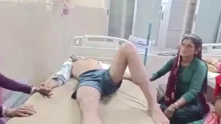 लाडपुरा: नांता थाना इलाके में त्रिकुटा मंदिर के पास अज्ञात वाहन की टक्कर से एक युवक हुआ गंभीर घायल, जिला अस्पताल में उपचार जारी