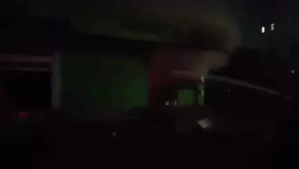 बांसवाड़ा: शहर के राज तालाब थाना क्षेत्र स्थित कॉलेज रोड पर बैटरी की दुकान में लगी भीषण आग, सामान जलकर खाक