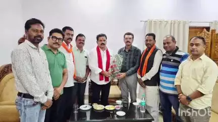 जगदलपुर: उपमुख्यमंत्री विजय शर्मा जगदलपुर पहुंचे, सर्किट हाउस में भाजपाइयों ने किया स्वागत
