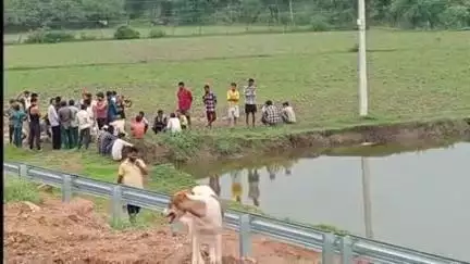 ललितपुर: ग्राम रजवारा स्थित पानी की खदान में संदिग्ध परिस्थितियों में मिला वृद्ध का शव, मौके पर पहुंची पुलिस जुटी जांच में