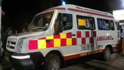 महोबा: बरात पहाड़ी गांव के एक युवक ने अज्ञात कारणों से किया जहरीले पदार्थ का सेवन, जिला अस्पताल में उपचार जारी