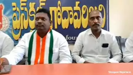 రామగుండం: ఈ నెల 4న హైదరాబాద్ లో ఖర్గే సభ జయప్రదం చేయాలని పిలుపునిచ్చిన పట్టణ కాంగ్రెస్ అధ్యక్షులు తిప్పారపు శ్రీనివాస్