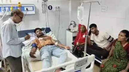 झालरापाटन: सुकेत में युवक पर चाकूबाजी, गणेश मंदिर के पास तीन बदमाशों ने किया हमला, पीड़ित भाई के जन्मदिन समारोह जा रहा था