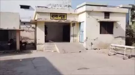 बुलंदशहर: ककोड़ में झाझर रोड पर अज्ञात कारणों से महिला ने लगाई फांसी, शव पोस्टमार्टम के लिए भेजा गया