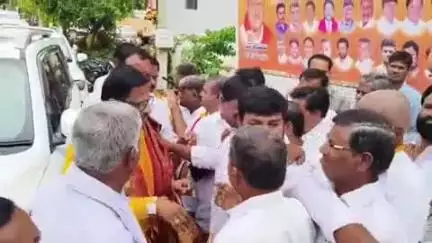 మహబూబ్ నగర్ అర్బన్: దొడ్డి కొమరయ్య ఆశయాలకు అందరూ కృషి చేస్తున్నాల్సిన అవసరం ఉంది ఎమ్మెల్యే శ్రీనివాస్ రెడ్డి