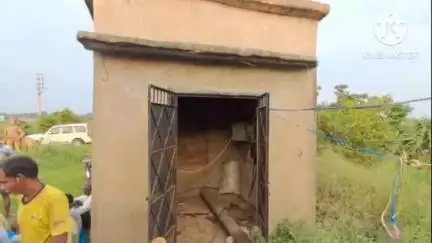 খানাকুল ১: নন্দনপুর গ্রাম 4 মাস ধরে খারাপ মাঠের ডিপ টিউবওয়েল,সমস্যায় কয়েকশো কৃষক #jansamasya