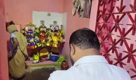 ବାଲେଶ୍ବର ମ୍ୟୁନିସିପାଲଟି: ପାତ୍ରପଡା ପଞ୍ଚାୟତର ଗୁଣ୍ଡିଚା ମନ୍ଦିରରେ ମହାପ୍ରଭୁଙ୍କ ଦର୍ଶନ କଲେ ସଦର ବିଧାୟକ।