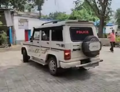 কাঁকসা: কন্টেনারে করে গরু বোঝাই করে পাচারের অভিযোগে ধৃত চালক ও খালাসি,মহকুমা আদালতে পেশ,আটক কন্টেনার