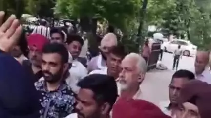 जगाधरी: जिले में जल भराव की समस्या को लेकर आगाज संस्था ने लघु सचिवालय पर डीसी को ज्ञापन दिया