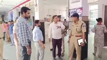 नरसिंहपुर: अतिरिक्त पुलिस अधीक्षक ने किया जिला अस्पताल का औचक निरीक्षण,व्यवस्थाओं का लिया जायजा