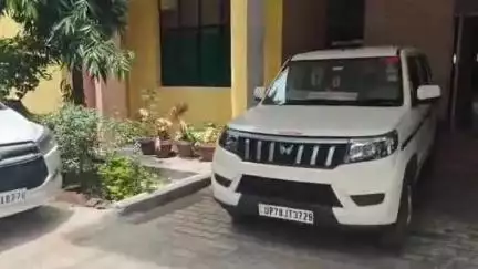 मुरादाबाद: स्कूल बस का चालान मामले को लेकर आरटीओ विभाग के कार्यालय में आरटीओ ने दी जानकारी
