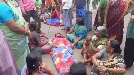 ములుగు: చల్వాయి లో జాతీయ రహదారి పై మృతుడి బంధువుల ధర్నా