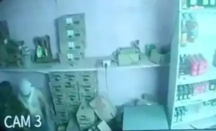 किरावली: जजोली में बीती रात नकब लगाकर शराब के ठेके में चोरी की गई