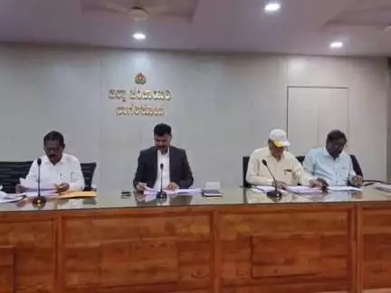 ಬಾಗಲಕೋಟೆ: ನಗರದಲ್ಲಿ ಯಶಸ್ವಿಯಾಗಿ ಜರುಗಿದ ಕ್ಷೇತ್ರ ಶಿಕ್ಷಣಾಧಿಕಾರಿಗಳ ಪ್ರಗತಿ ಪರಿಶೀಲನಾ ಸಭೆ