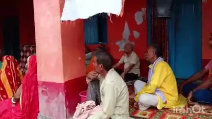 कुदरा: दिनांक 3/7/25 को कुदरा नगर पंचायत में बिचला मंदिर में प्रसाद वितरण एवं भजन-कीर्तन किया जा रहा है श्री शिव महापुराण ज्ञान