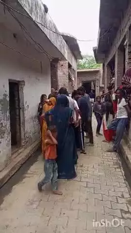 कासगंज: नगला ढक गांव में सब्जी में नमक कम होने पर पति ने पत्नी को बेरहमी से पीटा, इलाज के दौरान पत्नी की अलीगढ़ में हुई मौत