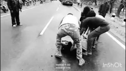 कुनकुरी: कुनकुरी में स्टेट हाइवे-17 पर बड़ा सड़क हादसा, ऑटो और बाइक में टक्कर, बाइक सवार दो युवक घायल, एक की हालत गंभीर