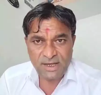 સાવરકુંડલા: ડુંગળી પકવતા ખેડૂતો સાથે ઘોર અન્યાય સામે અવાજ ઉઠાવતા આંબરડી ગામના ખેડૂત આગેવાન મહેશ ચોડવળીયા
