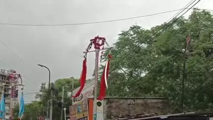 बड़गांव: चमनपुरा स्थित जामा मस्जिद से निकला छड़ियों का जुलूस, कर्बला के शहीदों को किया गया याद