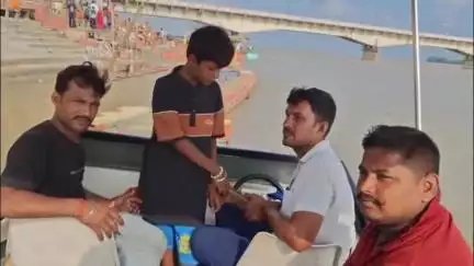 दिल्ली से लापता किशोर को जल पुलिस ने सरयू घाट से किया बरामद