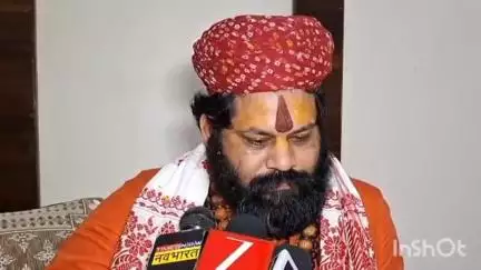 हरदोई: हरदोई पहुंचे महंत राजूदास ने कहा- पूर्व सपा सांसद एसटी हसन का हिंदू संगठनों को पहलगाम की घटना से तुलना करना गलत है