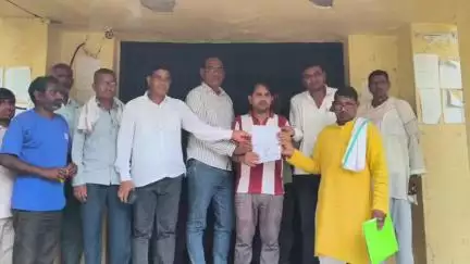 वैर: भुसावर रोड पर नगर पालिका के चुंगी भवन को भूमाफियाओं द्वारा तोड़ने का मामला, SDM को ज्ञापन देकर कानूनी कार्रवाई की मांग