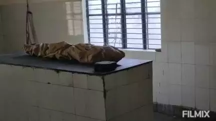 मुरैना: मृत अज्ञात व्यक्ति के शव का पोस्टमार्टम हुआ, पुलिस ने छोन्धा नदी के पास दफनाया, अस्पताल में उपचार के दौरान हुई थी मौत