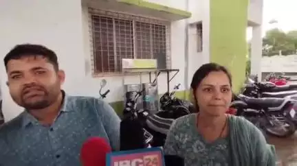 शिवपुरी नगर: जयपुर से शिवपुरी आई महिला के लाखों के जेवर चुराने वाला चोर, शिवपुरी रेलवे गोदाम के पास से पुलिस द्वारा गिरफ्तार