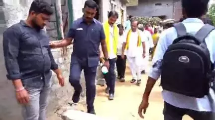 కొండపి: జరుగుమల్లిలో నిర్వహించిన సుపరిపాలన తొలి అడుగు కార్యక్రమంలో పాల్గొన్న మంత్రి స్వామి, ఒంగోలు ఎంపీ శ్రీనివాసులు రెడ్డి