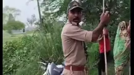 महाराजगंज: महाराजगंज थाने में तैनात होमगार्ड पर अभद्रता और वसूली के गंभीर आरोप, पुलिस अधीक्षक से की गई शिकायत