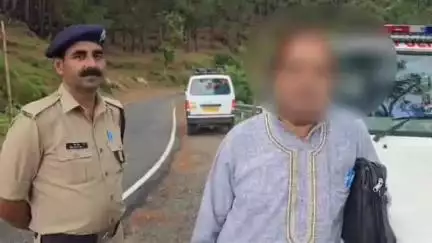 पौड़ी: पौड़ी पुलिस की तत्परता से साइबर ठगी के शिकार लोगों को लौटाई गई ₹40,711 की धनराशि