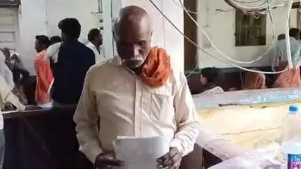 दतिया नगर: मानिकपुर: मारपीट मामले में एफआईआर दर्ज करने की मांग लेकर वृद्ध ने एसपी से लगाई गुहार