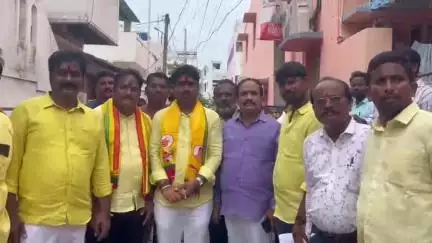 శ్రీకాకుళం: సుపరిపాలన కార్యక్రమంలో భాగంగా బలగ10 వార్డులలో పర్యటించి ప్రజా సమస్యలను తెలుసుకున్న ఎమ్మెల్యే గొండు శంకర్