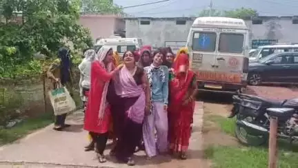 राठ: सरसेड़ा बांध में डूबे लैब टेक्नीशियन का शव बरामद, परिजनों ने निजी चिकित्सक पर हत्या का आरोप लगाकर किया जमकर हंगामा