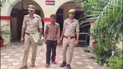 तिलहर: कटरा पुलिस ने खैरपुर चौराहे से नाबालिग लड़की को भागकर ले जाने वाले अभियुक्त को गिरफ्तार कर जेल भेजा