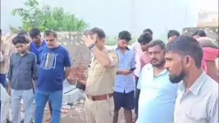 खुर्जा: जंक्शन रोड, जिला पंचवटी रजवाहे में मिला युवक का शव, पोस्टमार्टम के लिए भेजा गया