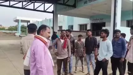 धुळे: मोर्दड येथील युवकाच्या हत्येप्रकरणी मास्टरमाईंडला अटक करण्याची मागणी; जनआंदोलनाचा इशारा