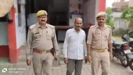 फिरोज़ाबाद: सालों से फरार वांछित सपा नेता अकील खां गिरफ्तार, जेल भेजा, दक्षिण पुलिस की कार्रवाई से राजनीतिक गलियारों में हलचल